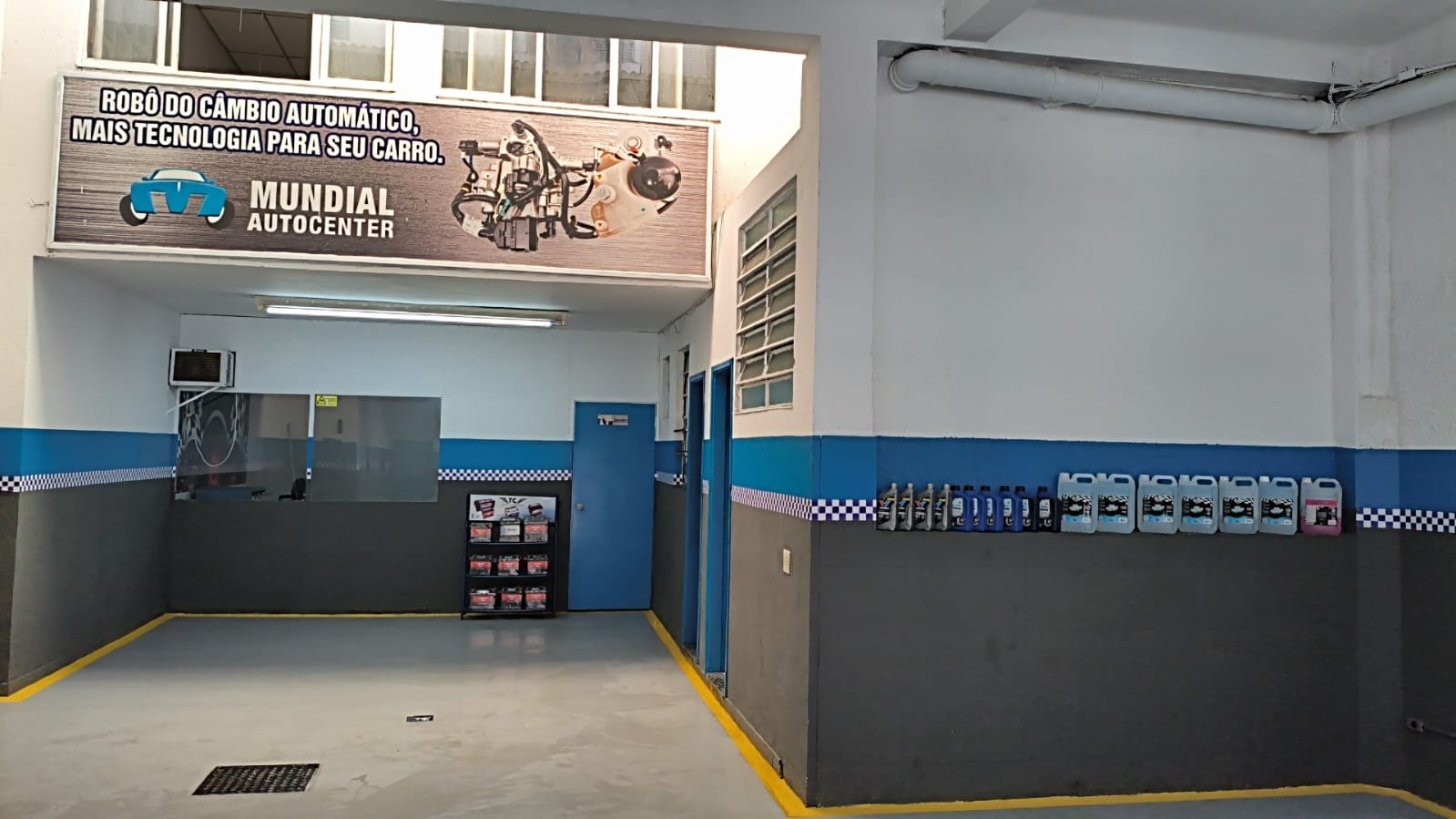 Área de câmbio automatizado da Mundial no box 393